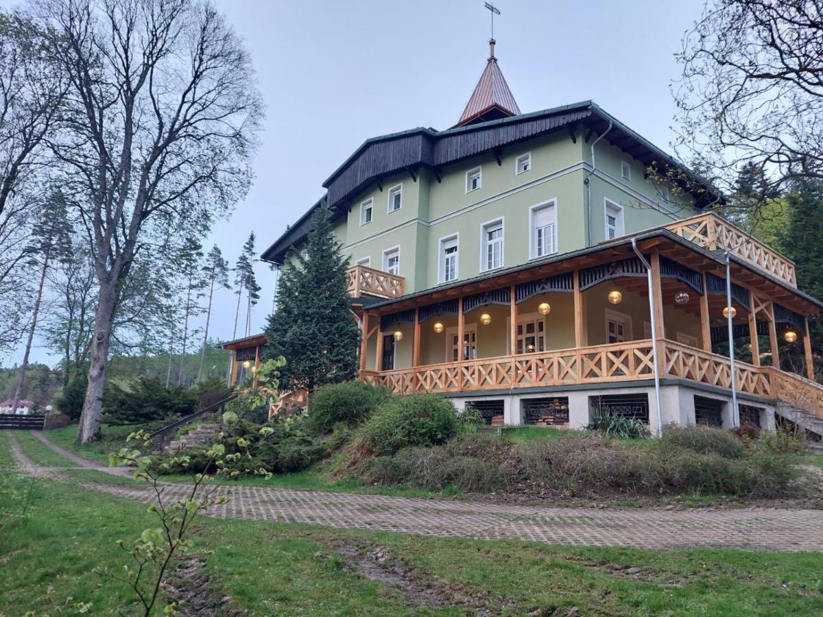 Szwajcarka Willa Z Sauna I Jacuzzi Kudowa-Zdrój Esterno foto