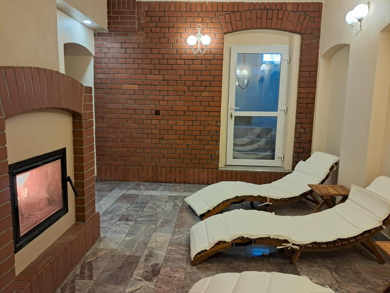 Szwajcarka Willa Z Sauna I Jacuzzi Kudowa-Zdrój Esterno foto