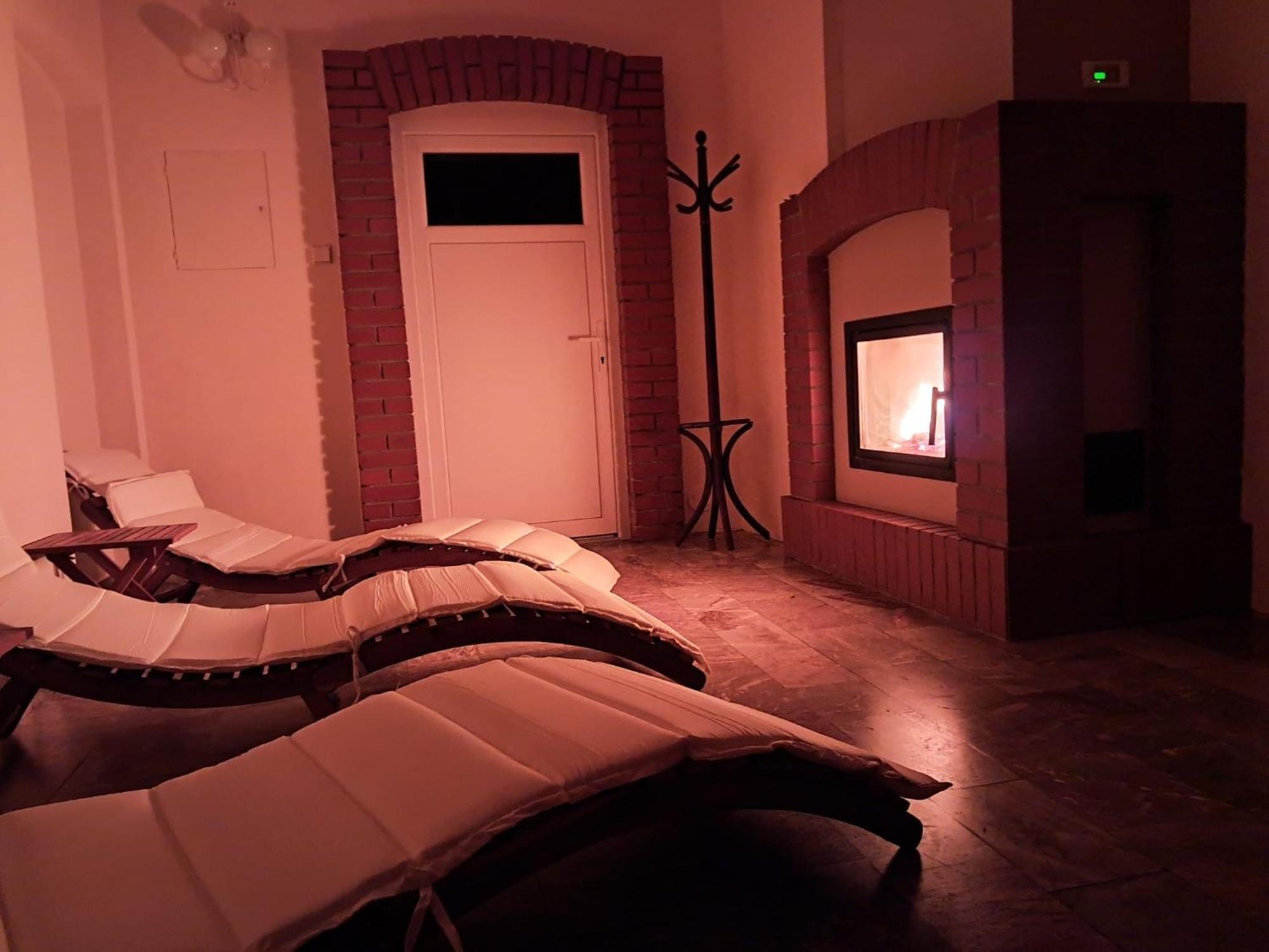 Szwajcarka Willa Z Sauna I Jacuzzi Kudowa-Zdrój Esterno foto