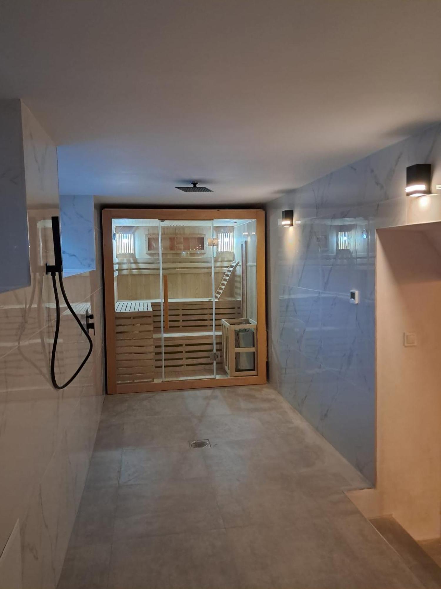 Szwajcarka Willa Z Sauna I Jacuzzi Kudowa-Zdrój Esterno foto