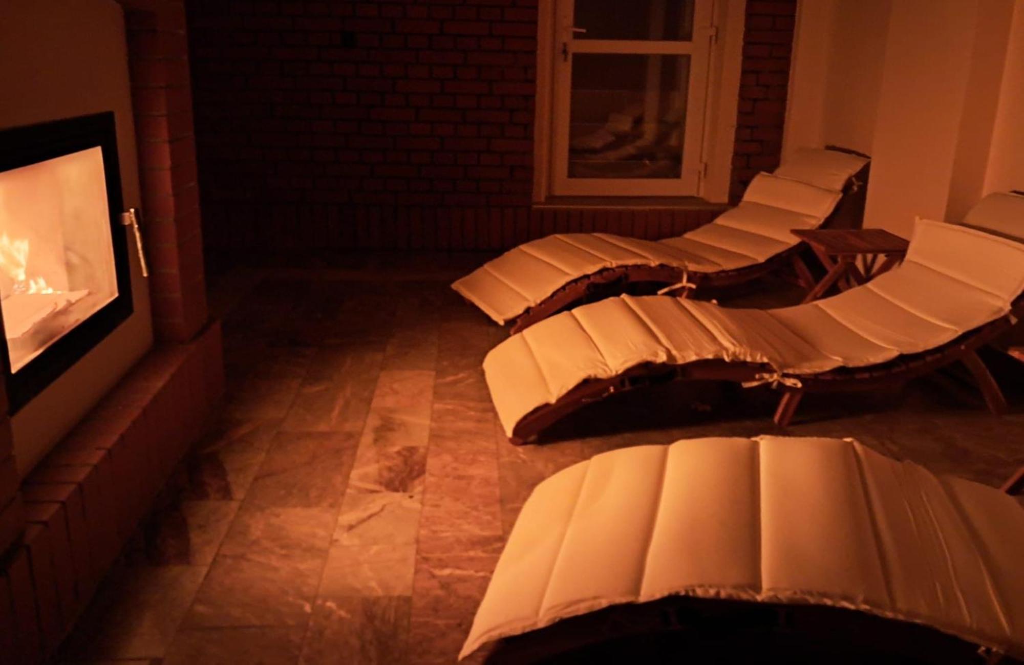 Szwajcarka Willa Z Sauna I Jacuzzi Kudowa-Zdrój Esterno foto