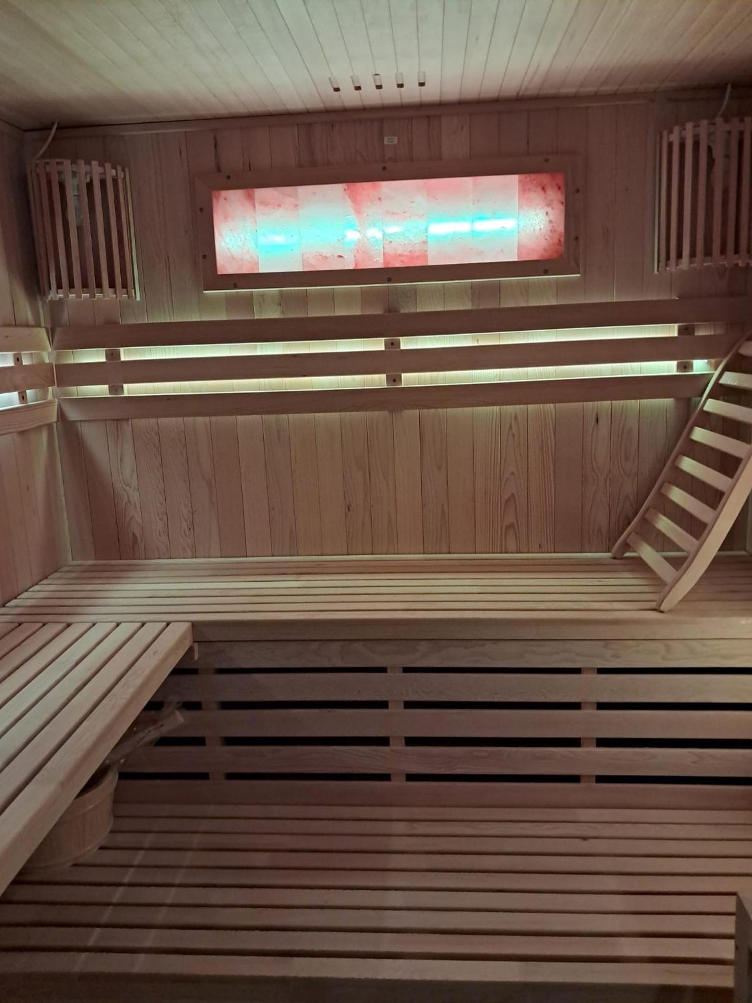 Szwajcarka Willa Z Sauna I Jacuzzi Kudowa-Zdrój Esterno foto