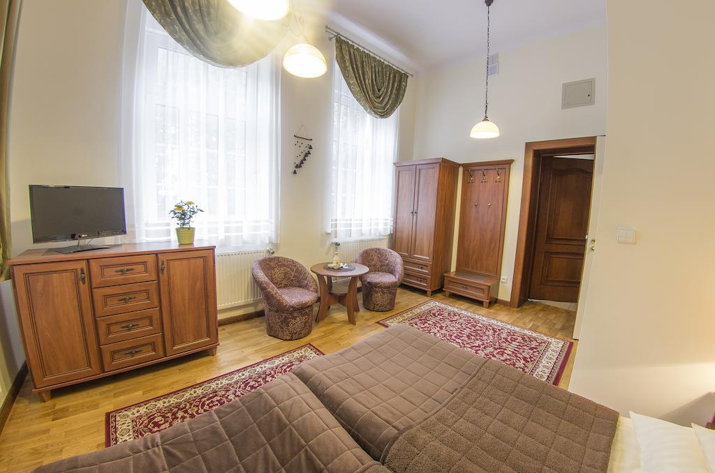Szwajcarka Willa Z Sauna I Jacuzzi Kudowa-Zdrój Camera foto