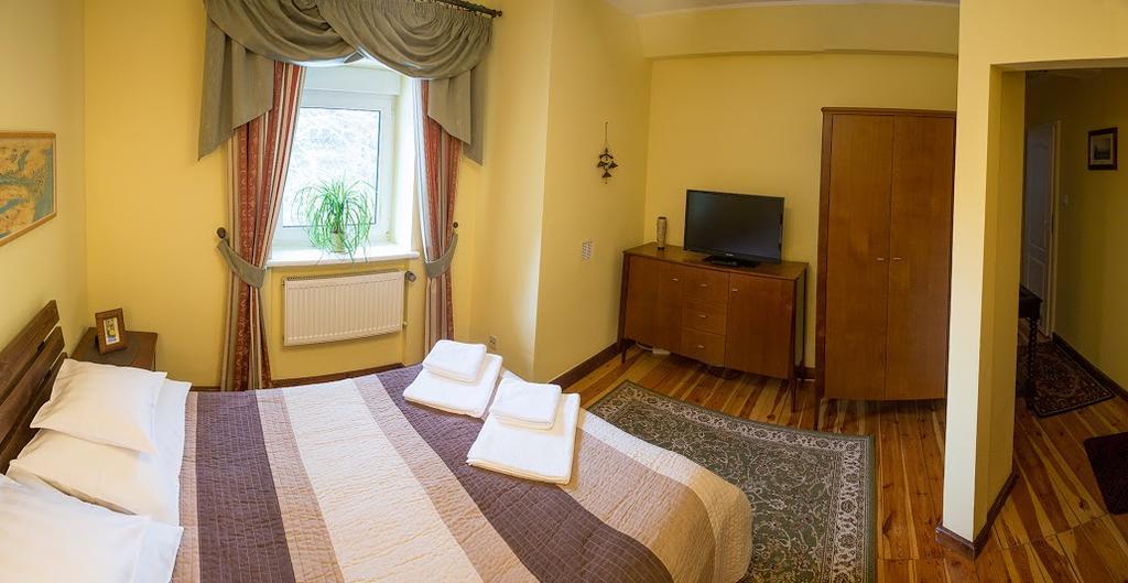 Szwajcarka Willa Z Sauna I Jacuzzi Kudowa-Zdrój Esterno foto